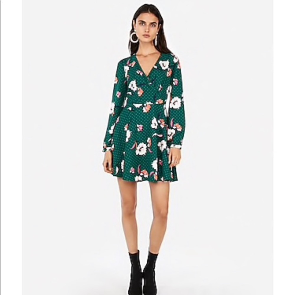 NWT Express Faux Wrap Green Floral Long Sleeve Dress S